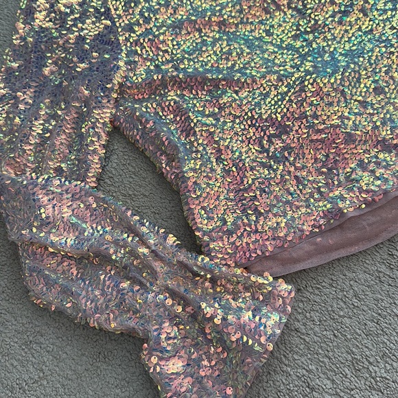 Free people NWT Lilac Glow sequined top - Picture 3 of 5